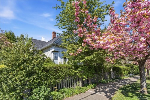 133 Milton St, Nanaimo, BC 