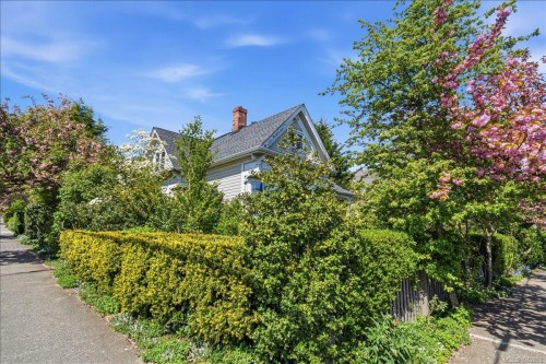 133 Milton St, Nanaimo, BC 