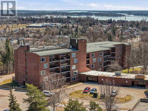313 MacDonald AVE # 301  Sault Ste. Marie, ON P6B 5Y9