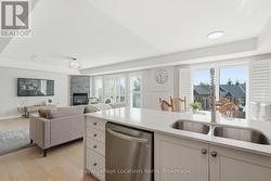 Open concept living - 