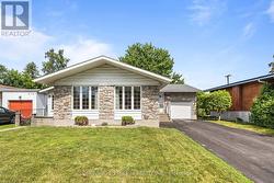 2201 HAIG DRIVE  Ottawa, ON K1G 2L3