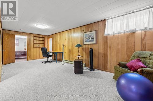 2201 Haig Drive, Ottawa, ON - Indoor