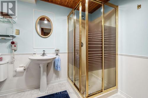 2201 Haig Drive, Ottawa, ON - Indoor Photo Showing Bathroom