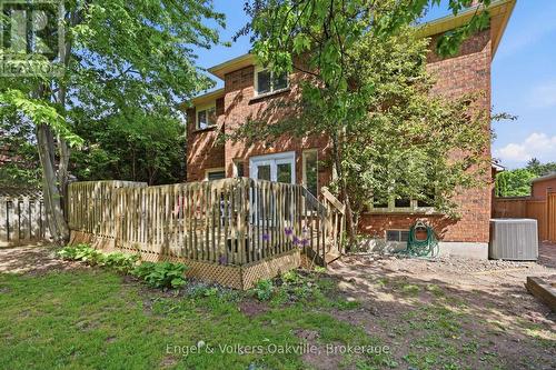 1245 Creekside Drive, Oakville (Wc Wedgewood Creek), ON 