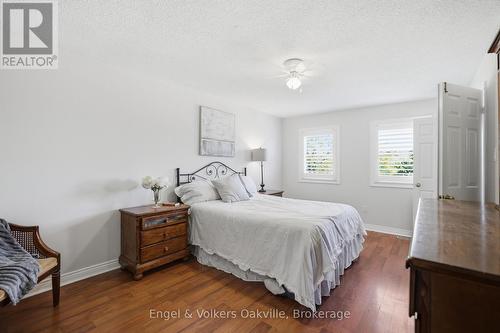 1245 Creekside Drive, Oakville (Wc Wedgewood Creek), ON 
