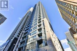 605 - 21 BALMUTO STREET Toronto, ON M4Y 1W4