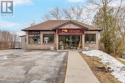 30 THE QUEENSWAY AVENUE S Georgina, ON L4P 1Y9