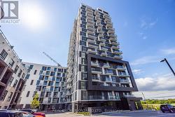 1107 - 335 WHEAT BOOM DRIVE Oakville, ON L6H 7Y1