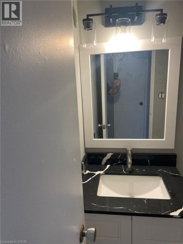 Bathroom - 150 Charlton Avenue E Unit# 708, Hamilton, ON 