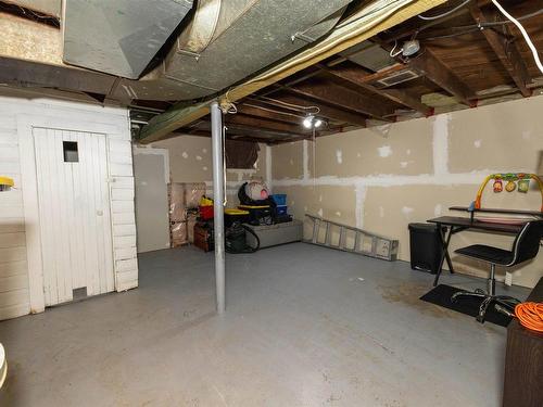 825 Alberta Street, Thunder Bay, ON 