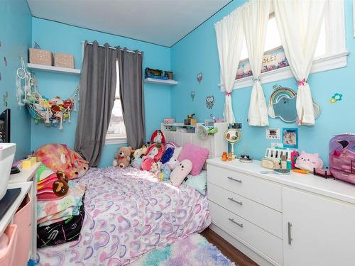 825 Alberta Street, Thunder Bay, ON 