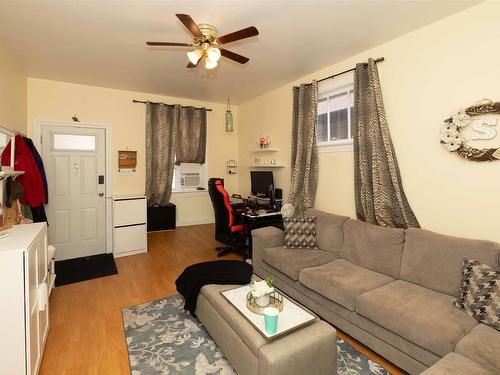 825 Alberta Street, Thunder Bay, ON 