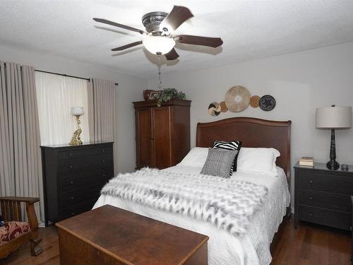 664 Memory Road, Neebing, ON - Indoor Photo Showing Bedroom