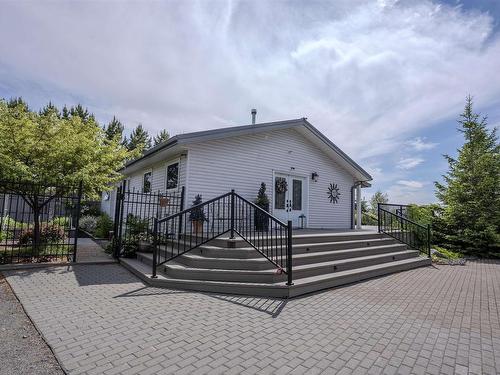 664 Memory Road, Neebing, ON - Outdoor