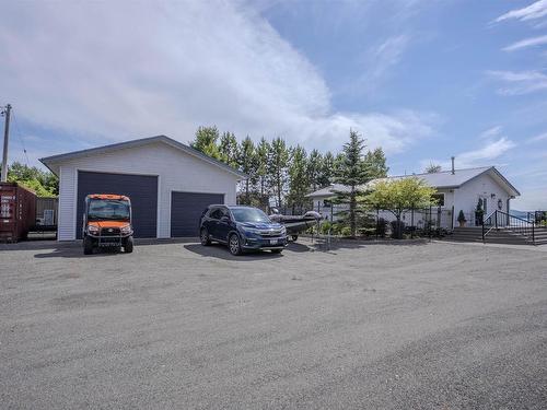 664 Memory Road, Neebing, ON - Outdoor