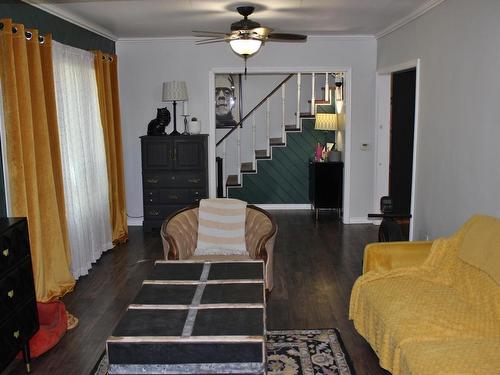 210 Fifth St, Rainy River, ON 