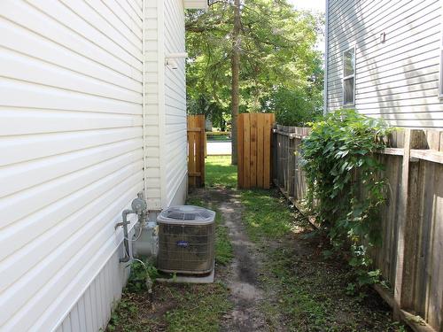 210 Fifth St, Rainy River, ON 