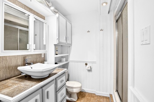 Salle de bains - 14259 Rue Robert, Mirabel, QC - Indoor Photo Showing Bathroom