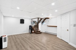 Family Room - 