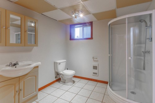 Salle de bains - 134 Route 235, Ange-Gardien, QC - Indoor Photo Showing Bathroom