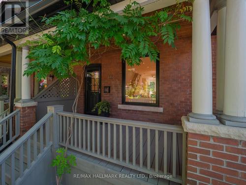 65 Hampton Avenue, Toronto, ON 