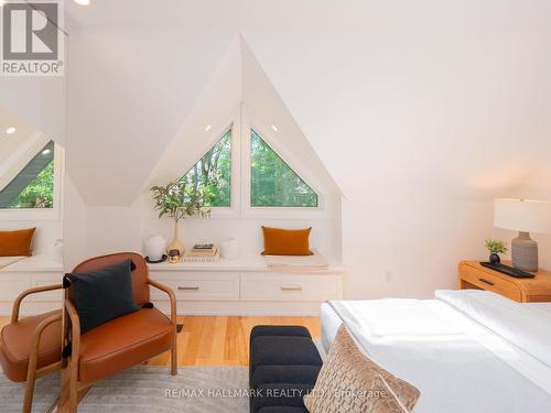 65 Hampton Avenue, Toronto, ON 