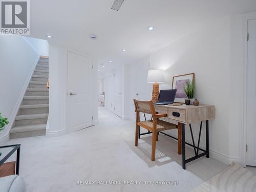 65 Hampton Avenue, Toronto, ON 