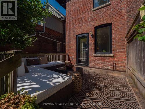65 Hampton Avenue, Toronto, ON 