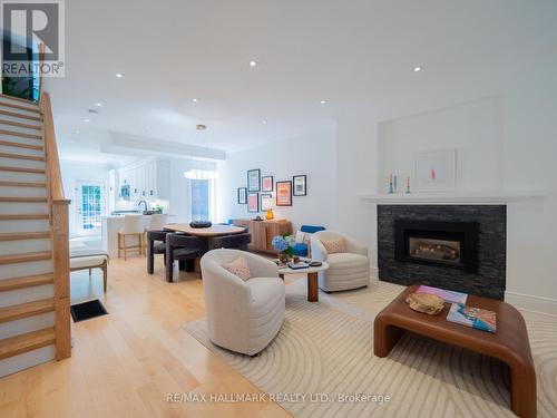 65 Hampton Avenue, Toronto, ON 