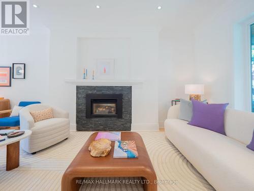 65 Hampton Avenue, Toronto, ON 