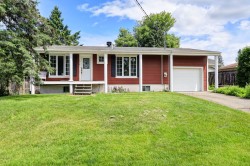 1016 Rue Bertrand Saint-Jérôme, QC J5L 1C2