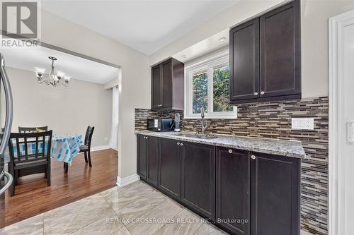 10 Gillbank Crescent S, Toronto, ON - Indoor Photo Showing Kitchen