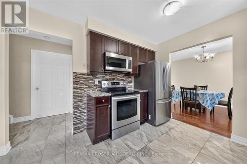 10 Gillbank Crescent S, Toronto, ON - Indoor Photo Showing Kitchen