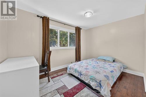 10 Gillbank Crescent S, Toronto, ON - Indoor Photo Showing Bedroom