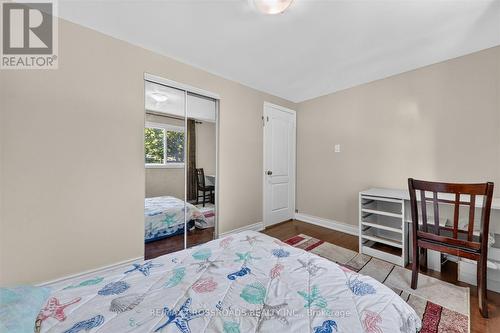 10 Gillbank Crescent S, Toronto, ON - Indoor Photo Showing Bedroom