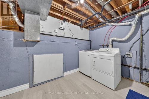 10 Gillbank Crescent S, Toronto, ON - Indoor Photo Showing Laundry Room