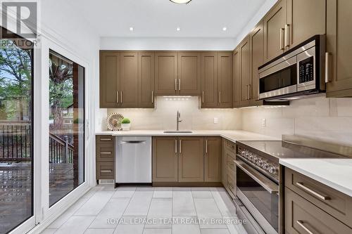 131 Acacia Avenue, Ottawa, ON 