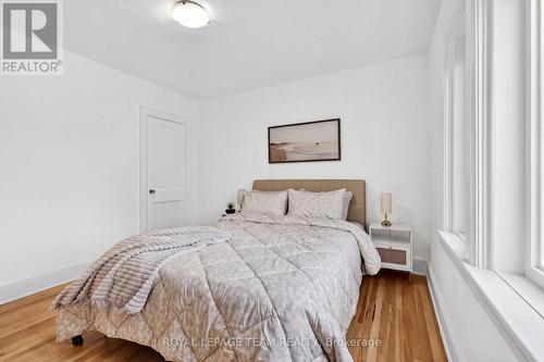131 Acacia Avenue, Ottawa, ON 
