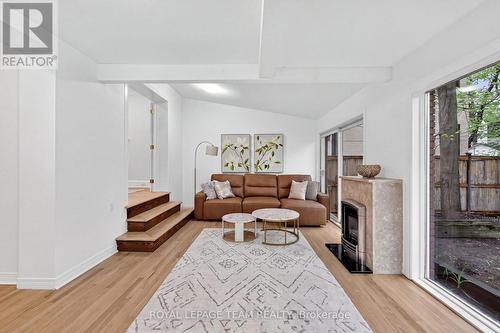 131 Acacia Avenue, Ottawa, ON 
