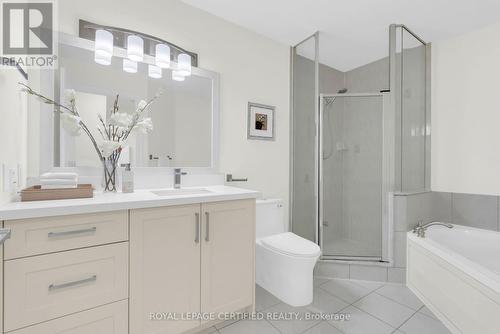 Primary Ensuite Washroom View 2 - 1603 - 2111 Lake Shore Boulevard W, Toronto, ON 