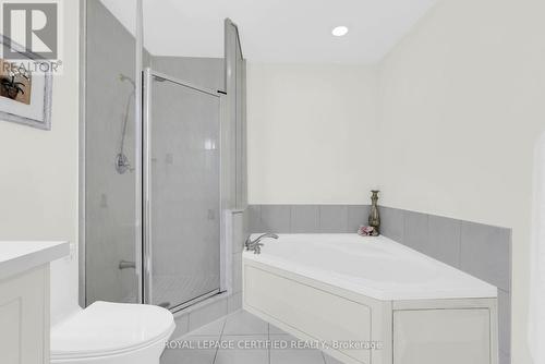 Primary Ensuite Washroom View 1 - 1603 - 2111 Lake Shore Boulevard W, Toronto, ON 