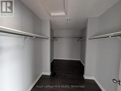 Master Bedroom Walk In Closet - 