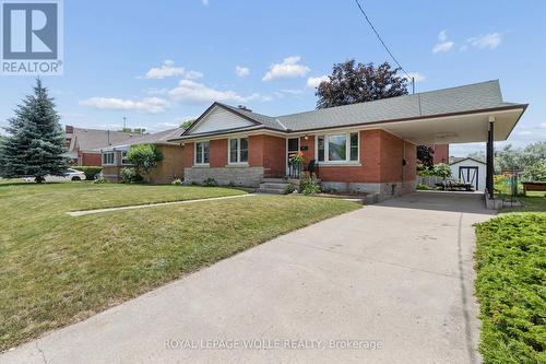 74 ROSS AVENUE  Kitchener, ON N2A 1V3