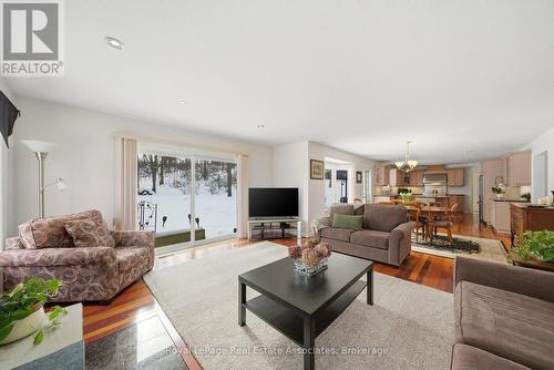 86 Ridge Road E, Grimsby, ON 