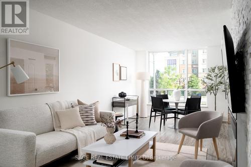 203 - 745 NEW WESTMINSTER DRIVE  Vaughan, ON L4J 8J9
