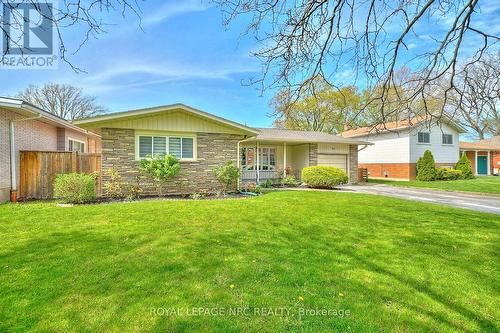 36 Valerie Drive, St. Catharines (Glendale/Glenridge), ON 