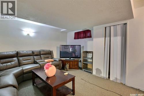 2122 Wascana Street, Regina, SK 