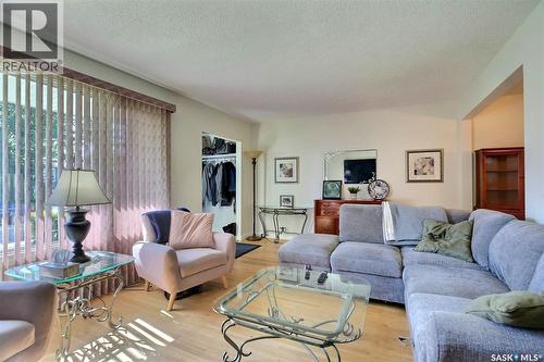 2122 Wascana Street, Regina, SK 