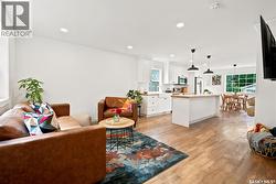 919A F AVENUE N  Saskatoon, SK S7L 1W7