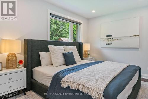 1829 Barsuda Drive, Mississauga, ON - Indoor Photo Showing Bedroom